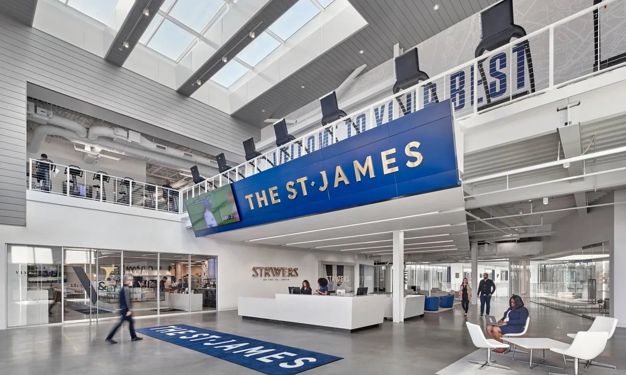 The St. James Sports, Wellness and Entertainment Complex squash venue photo 6 of 10