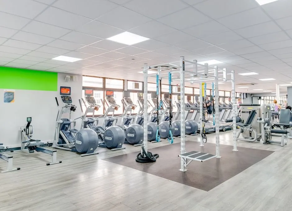 Tolworth Recreation Centre squash venue photo 1 of 10