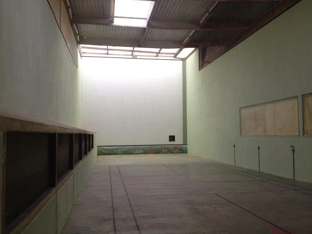 Trinquet Maïtena squash venue photo 10 of 10