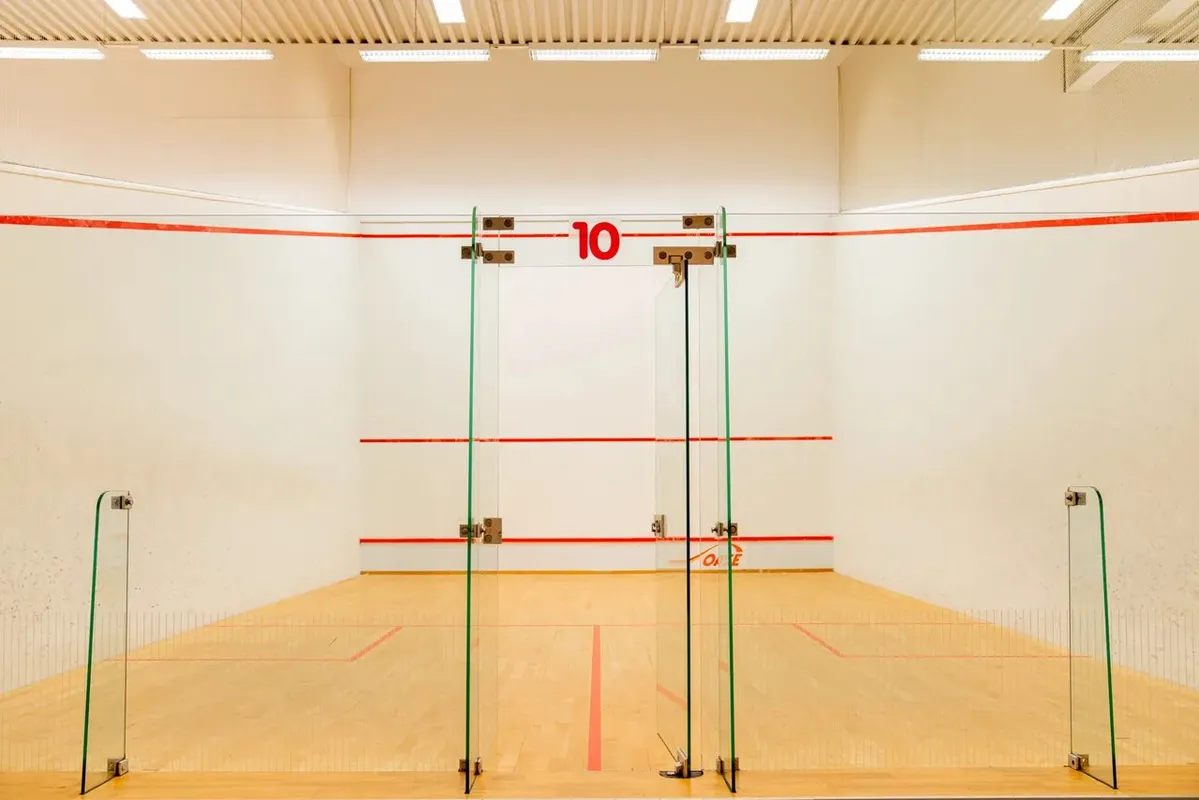 Sport Fitness und Bowlingcenter Tschaschke squash venue photo 5 of 6