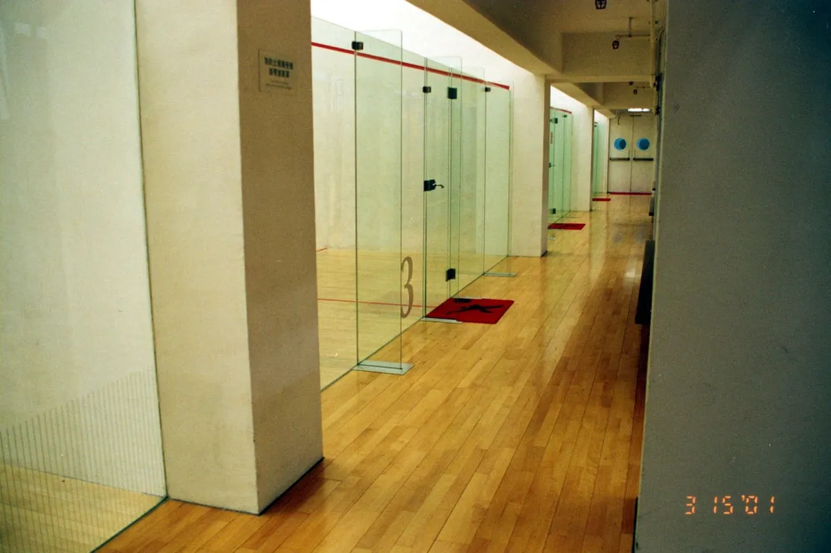 Tsing Yi Sports Centre squash venue photo 8 of 9