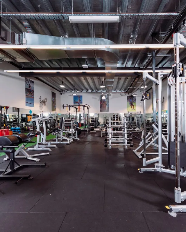 UC FitX Sport & Fitness squash venue photo 5 of 5