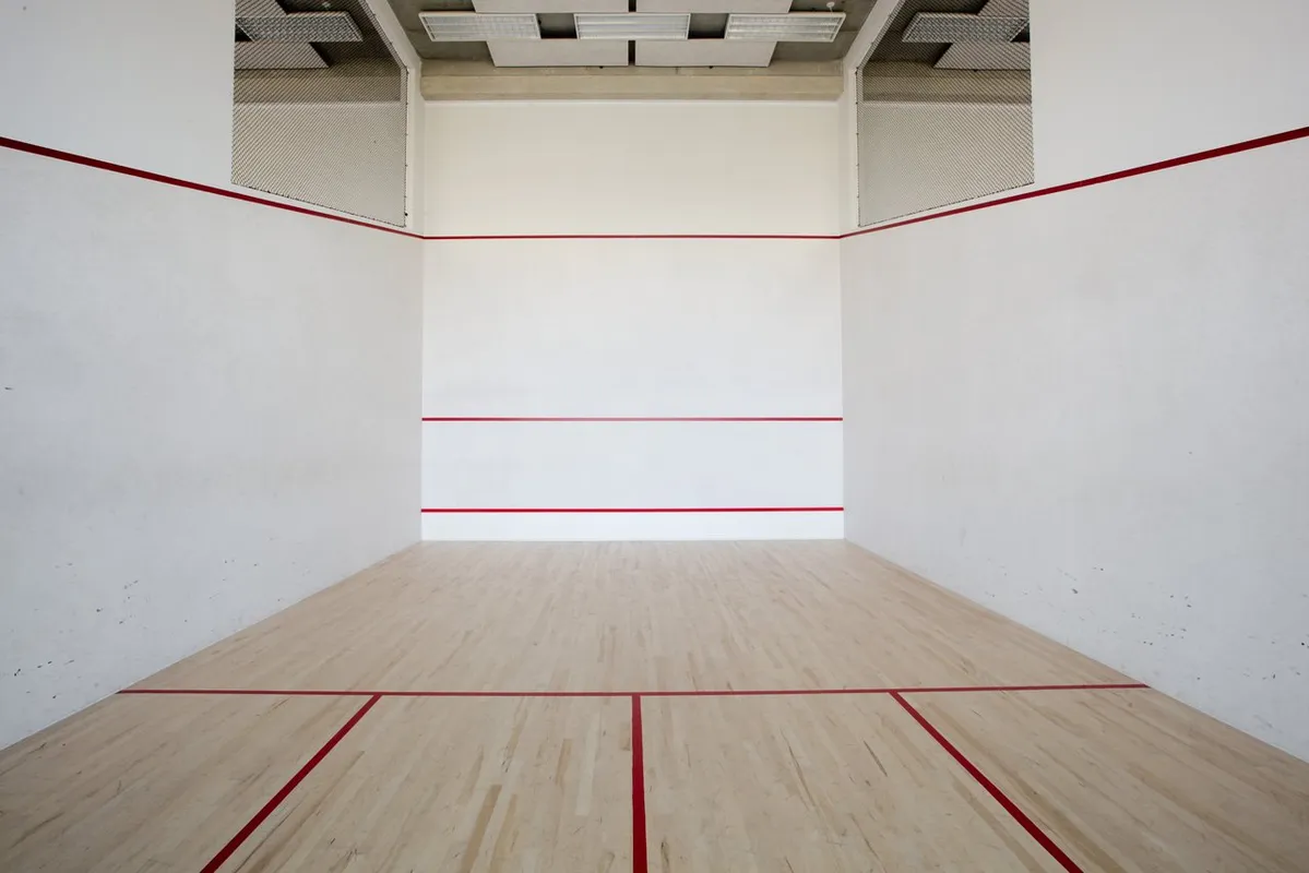 Universum Fit-Gym squash venue photo 8 of 8