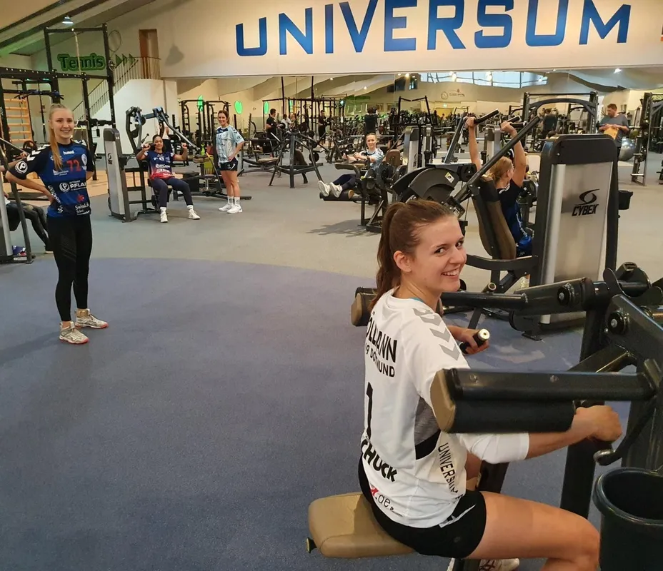 Universum Fit-Gym squash venue photo 5 of 8