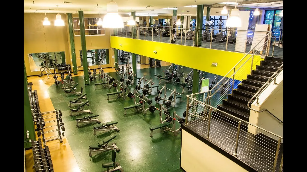 USF Recreation and Wellness squash venue photo 4 of 10