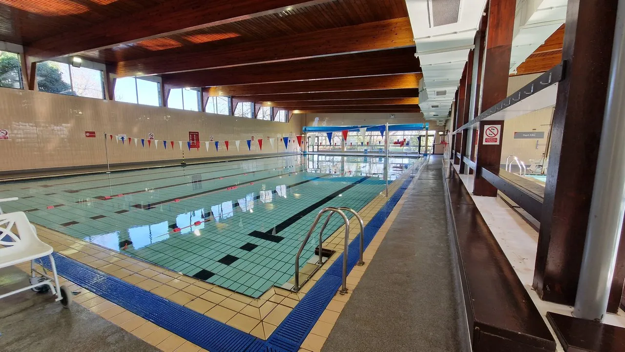 Vale Farm Sports Centre squash venue photo 9 of 10