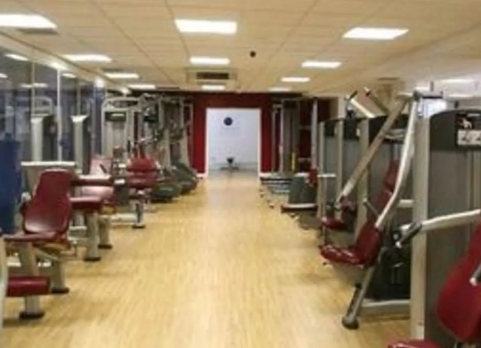 Vale Farm Sports Centre squash venue photo 3 of 10