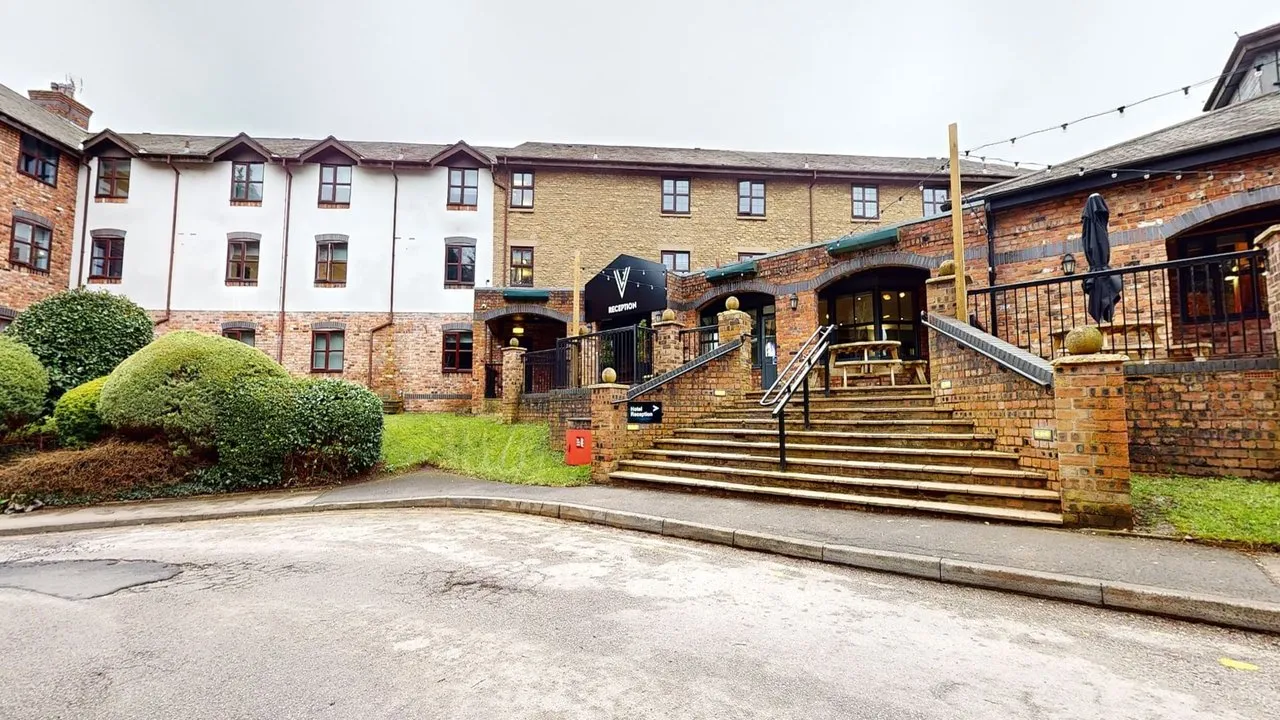 Village Hotel Liverpool squash venue photo 9 of 10