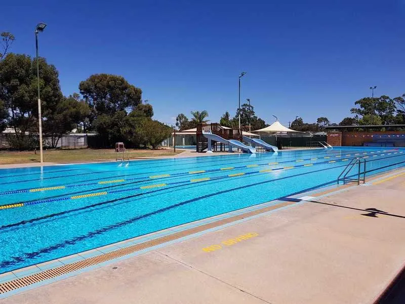 Warracknabeal Leisure Centre squash venue photo 2 of 4