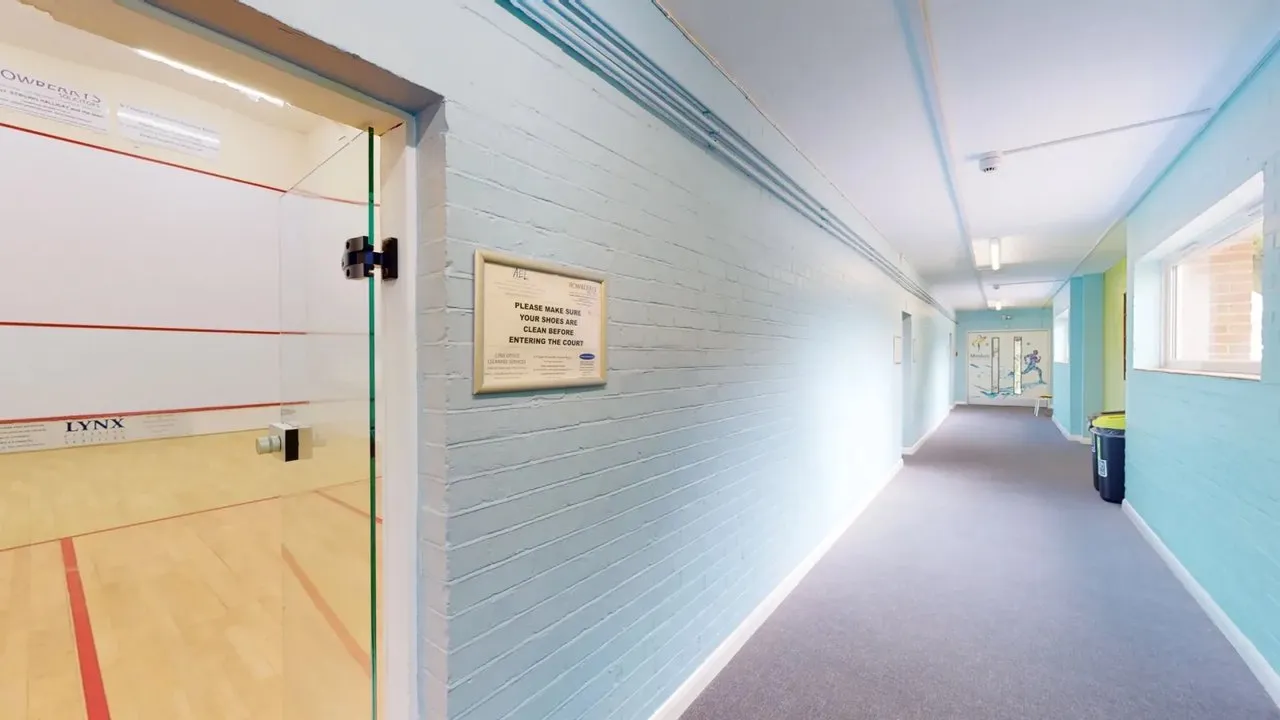 Wellington Health and Fitness Club squash venue photo 9 of 9