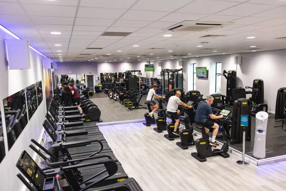 Wellington Health and Fitness Club squash venue photo 6 of 9