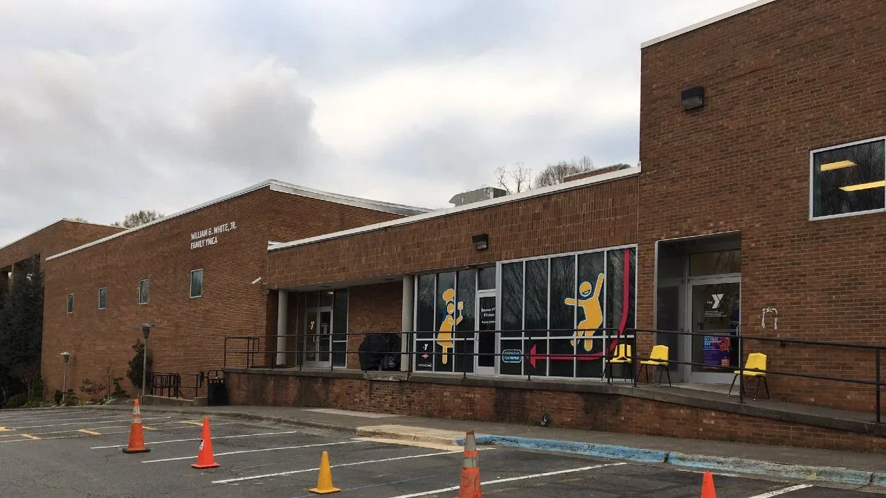 William G. White, Jr. Family YMCA squash venue photo 4 of 5