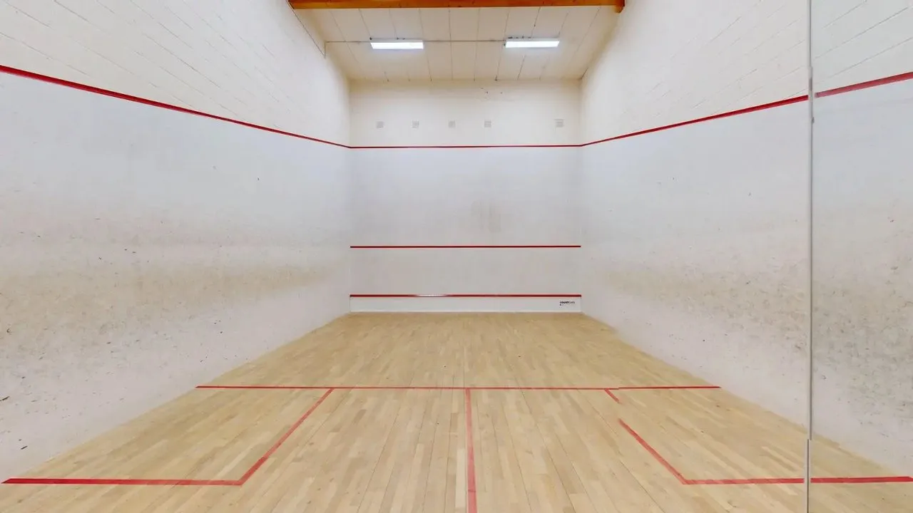 Wilmslow Leisure Centre squash venue photo 10 of 10