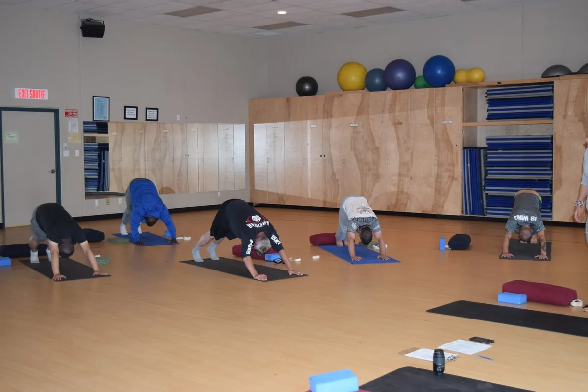 19 Wing Fitness and Community Centre squash venue photo 5 of 8