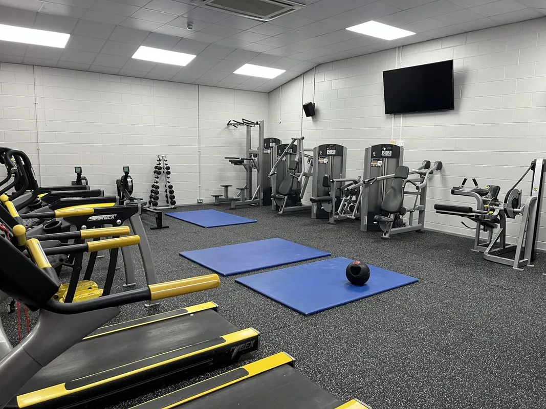 Wotton Sports Centre squash venue photo 2 of 4