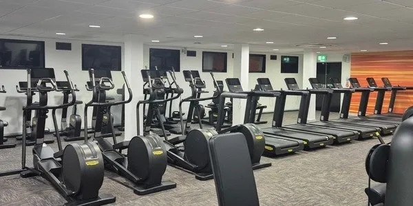 Yarborough Leisure Centre squash venue photo 1 of 10