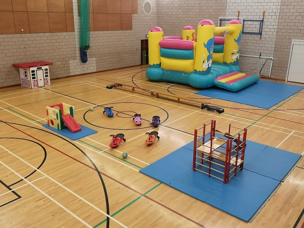 Yell Leisure Centre squash venue photo 2 of 10