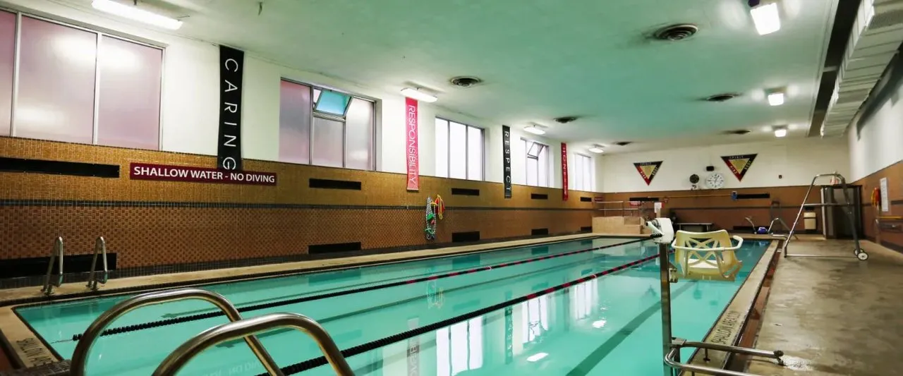 YMCA Hamilton Downtown Family YMCA squash venue photo 6 of 9