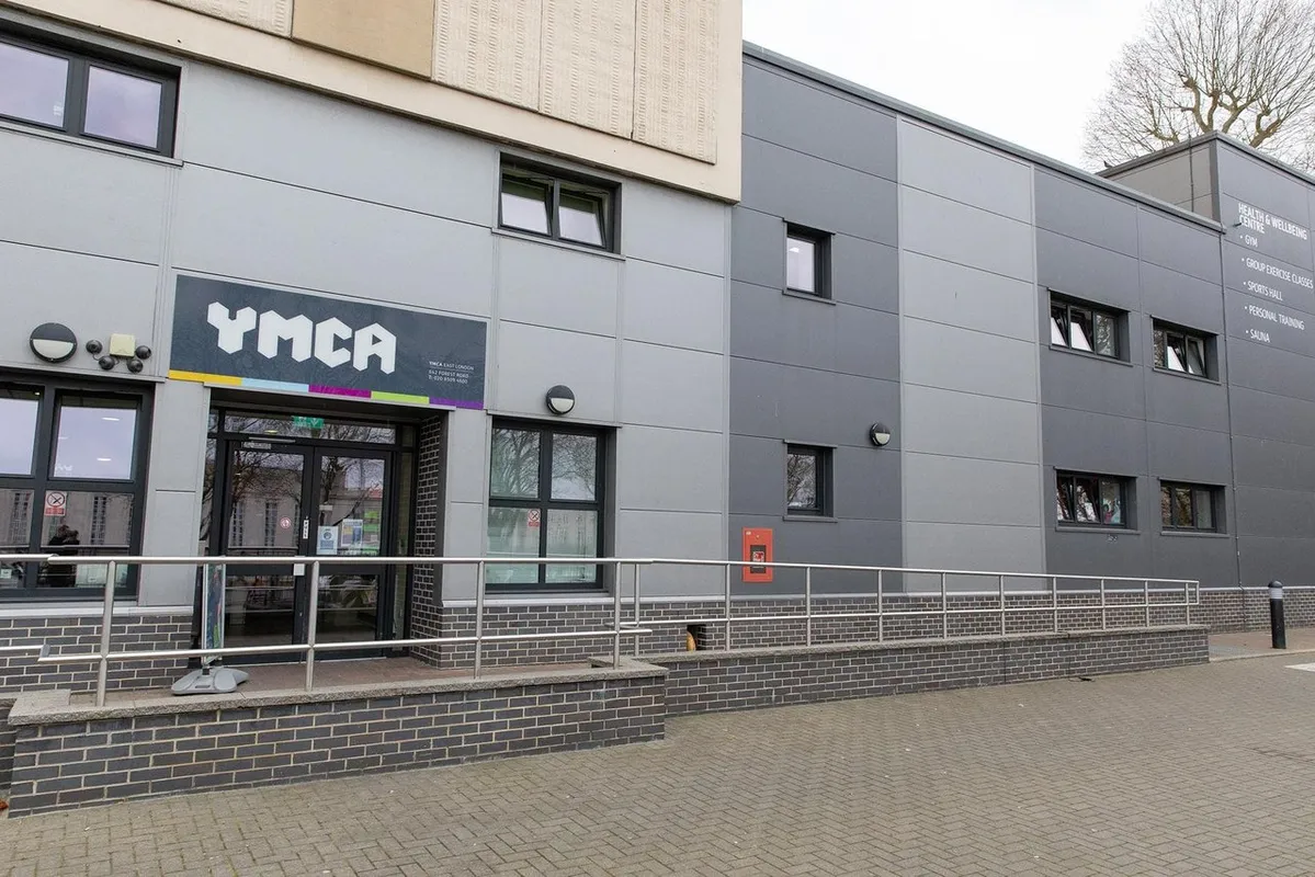 Ymca (Walthamstow) squash venue photo 3 of 6
