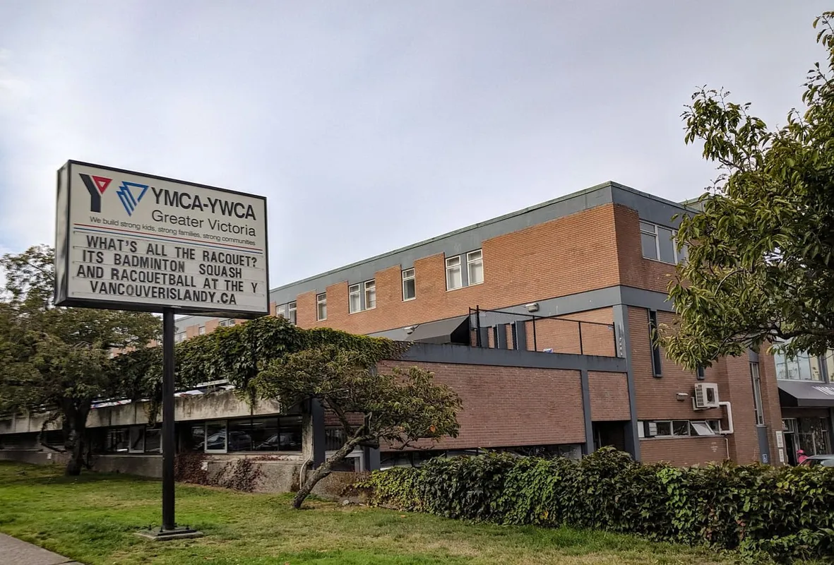 YMCA-YWCA Downtown squash venue photo 5 of 7