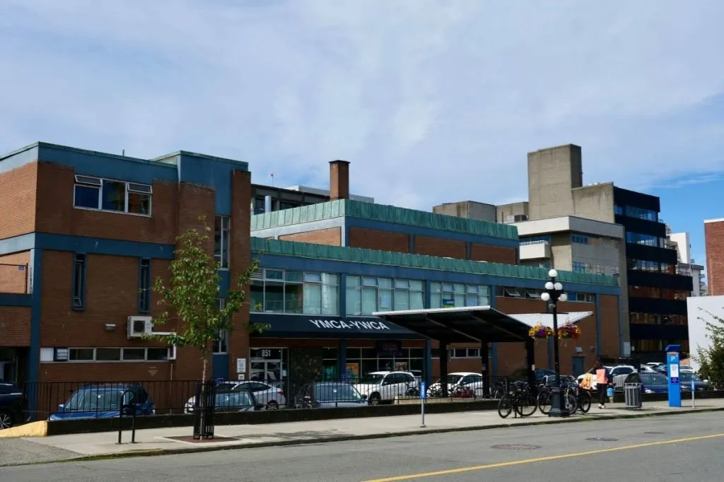 YMCA-YWCA Downtown squash venue photo 3 of 7